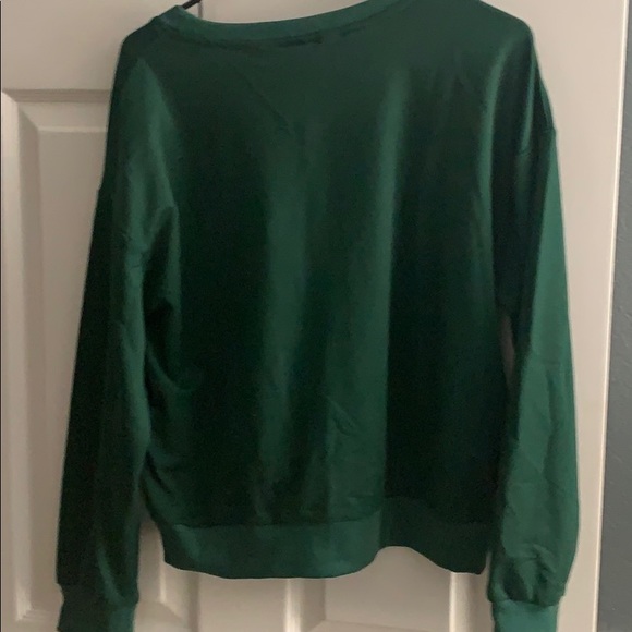 Vintage Christmas Sweater - Picture 3 of 3